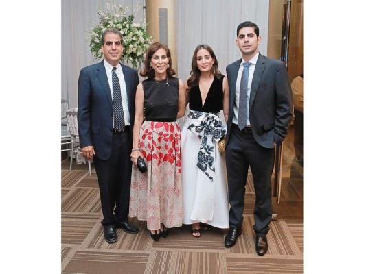 Juan Jaar y Lisa Hepburn celebran fiesta nupcial  