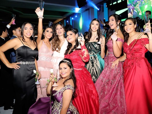 Los mejores momentos de la Prom Night de Elvel School 2019