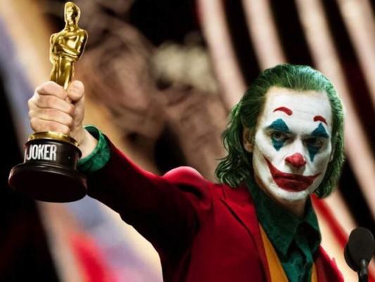 'Joker' se postulaba entre las favorinas con 11 nominaciones, sin embargo al final de la noche solo terminó con dos estatuillas: banda sonora y mejor actor para Joaquin Phoenix, mientras que la cinta de Quentin Tarantino, 'Había una vez en Hollywood', ganó dos de 10: diseño de producción y mejor actor de reparto para Brad Pitt.