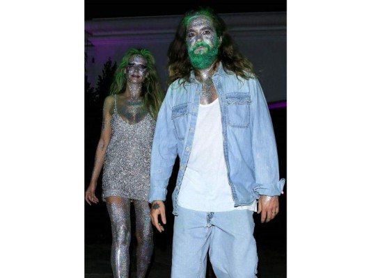 Heidi Klum y Tom Kaulitz deslumbraron en la fiesta de Halloween de Paris Hilton.