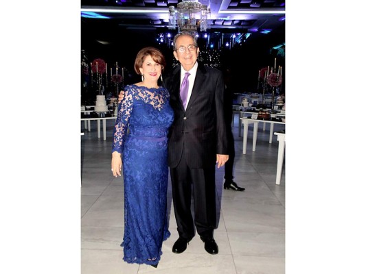 Elegante recepción para Jacobo y Nathalie Handal  