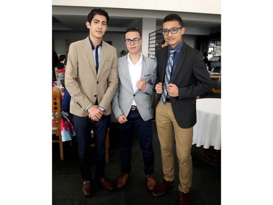 Senior brunch de La Estancia School