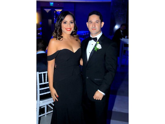 Tulio Cálix y Daniela Beltrán unen sus vidas en sagrado matrimonio&nbsp;&nbsp;