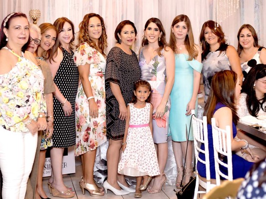 La despedida de soltera en honor a Daniela Handal  