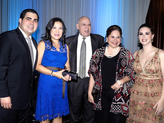 La boda civil de Guillermo Orellana y Giordanna Kafati   