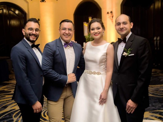 La boda de Azaria Martínez y Fernando Torres