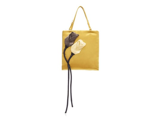 Mini bolso de saten elaborado a mano