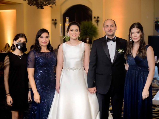 La boda de Azaria Martínez y Fernando Torres
