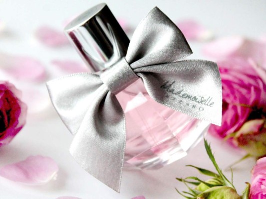 Perfumes para regalarle a ella