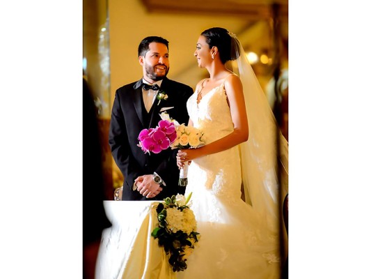 La boda de Henry Mauricio Soliman y Victoria Alejandra Valladares