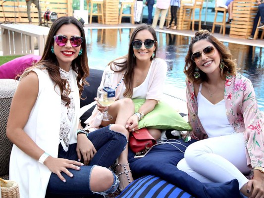 Lanzamiento de Coronita Extra en el roof top del Hyatt