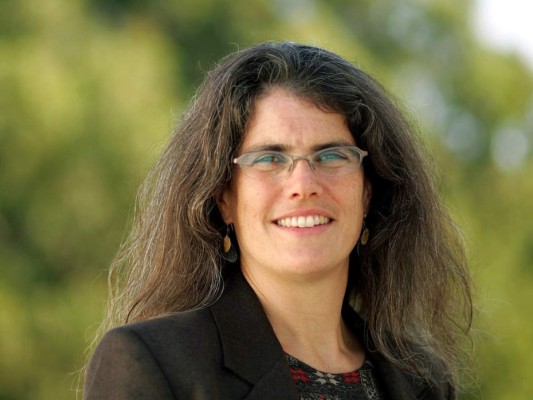 Andrea M. Ghez<br/>Andrea M. recibió el galardón por su trabajo sobre “los secretos más oscuros del universo”.<br/>