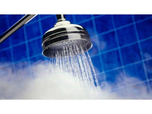 Toma una ducha caliente<br/>El vapor de la ducha ayuda a disolver la mucosidad en tu nariz y reducir la inflamación.<br/>