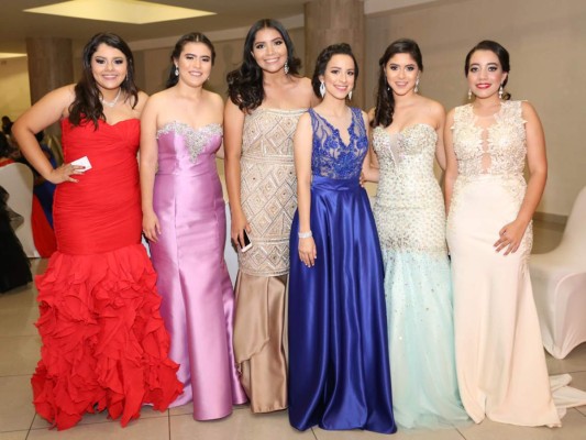 La fiesta Prom de Macris School 2017