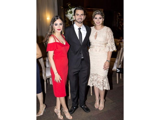 Roberto Ferrufino y Gabriela Alvarado se casan por lo civil  