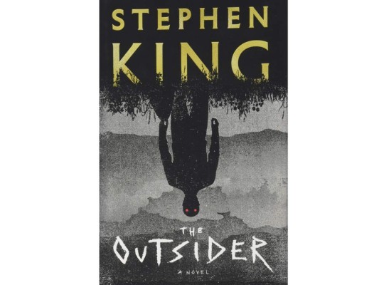 The Outsider: Stephen King con 50 novelas escritas y más de 300 millones de ejemplares vendidos, lanza su última creación terrorífica 'The outsider', cuenta sobre el cuerpo de un niño de 11 años violado que es encontrado en un parque, todos tratan de investigar lo sucedido, sin duda el rey de terror lo ha vuelto hacer.