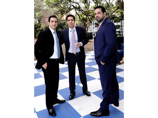 Nick Bendeck, Fabian Kafie y Bernardo Andonie