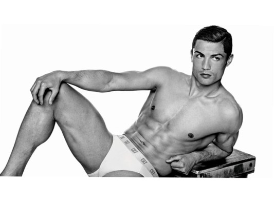 Cristiano Ronaldo es uno de los favoritos, lo más probable es que el delantero de Portugal siga robando miles de suspiros en las canchas y la televisión