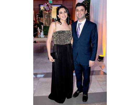 Fiesta nupcial para Joaquín Echeverrí y Adriana Hawit  