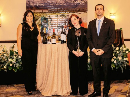 Un éxito la cata y maridaje de vinos chilenos y argentinos