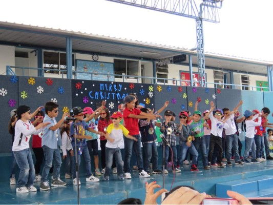 Macris School da la bienvenida a la Navidad