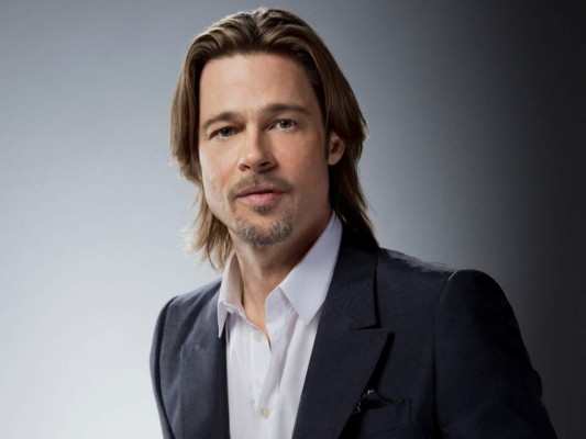 A Brad Pitt le ha llovido sobre mojado este año, sin embargo no es motivo para dejar de considerarlo uno de los más guapos del 2016.