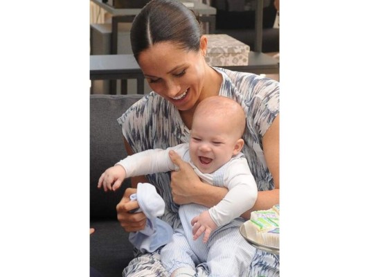 Archie no pudo conocer a su abuela pero cuenta con el amor incondicional de su mamá, Meghan Markle.