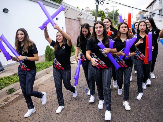 La entrance de los Seniors 2020 de la Escuela Americana