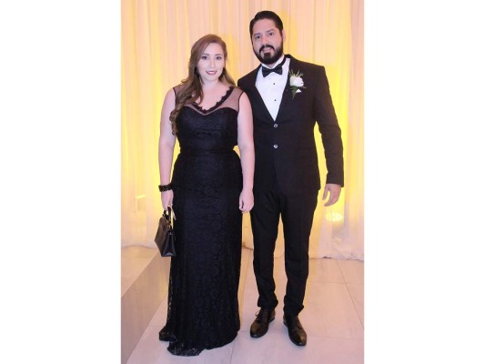 Elegante recepción para Abel Fonseca y Claudia López  