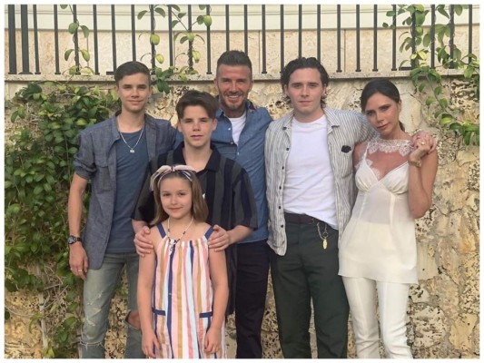 La familia Beckham compartió un álbum fotográfico de sus vacaciones en Sevilla