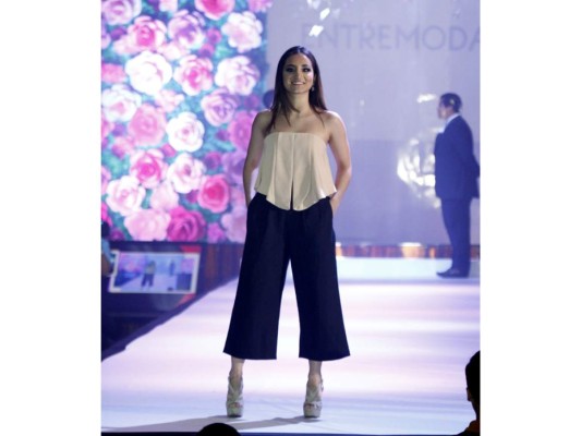 Spring Fashion Show 2016 de los seniors EIS  