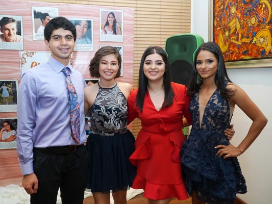 Juan Espinoza, Raquel Ayestas, Gracia Santos y Camila Barahona.