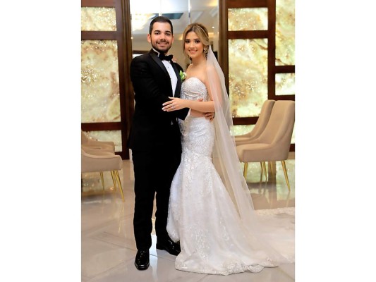 Bechir Bendeck y Lilian Pineda celebran boda religiosa