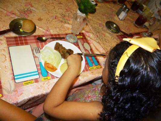 La importancia de que tus hijos aprendan sobre etiqueta y protocolo