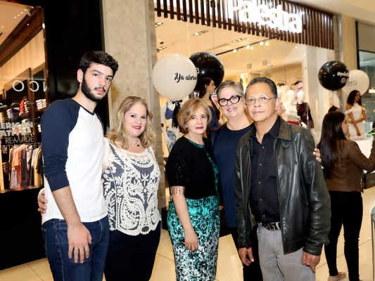 La apertura de Palestra en Mall Multiplaza