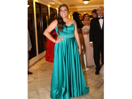 Senior Prom de la Escuela Americana