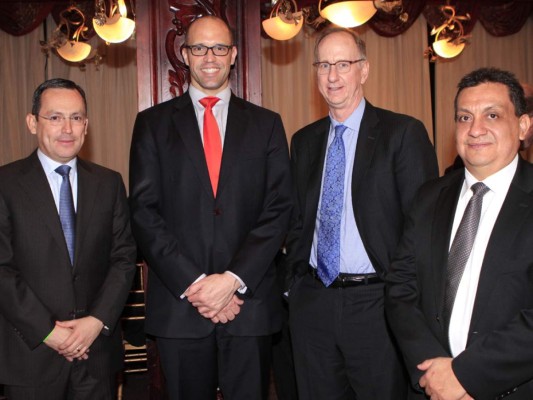 Cena con Felipe Calderón