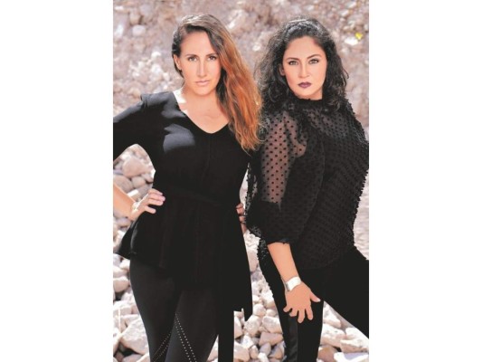 Gabriela Zelaya y Evelyn Madrid