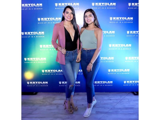 Cóctel para presentar la marca de maquillaje Kryolan