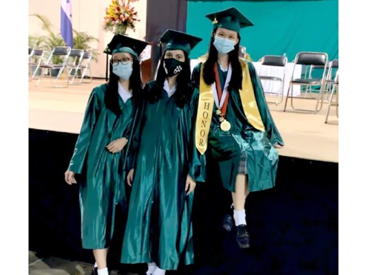 Ai Lin Yang, Andrea Midence y Ying Tong