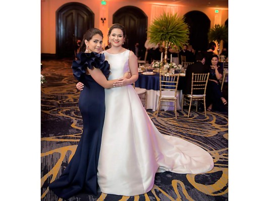 La boda de Azaria Martínez y Fernando Torres