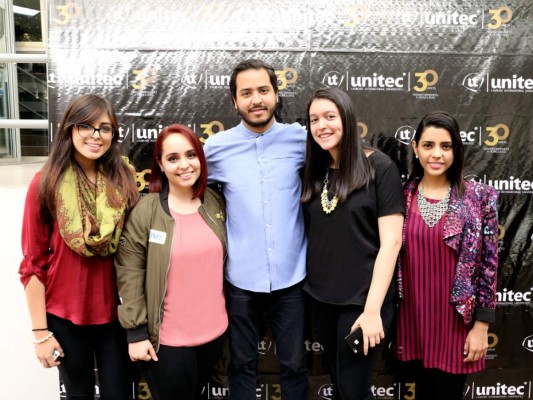 Unitec inaugura su carrera de modas y taller de diseño