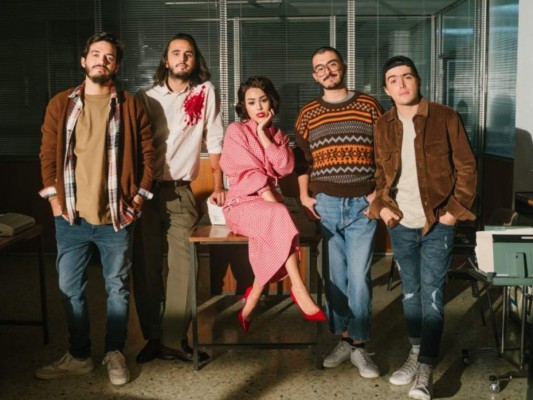 Idiota: Morat colaboró con Danna Paola y los fans estaban enloquecidos con el hit sobre desamor que escucharán repetidamente en sus playlists.