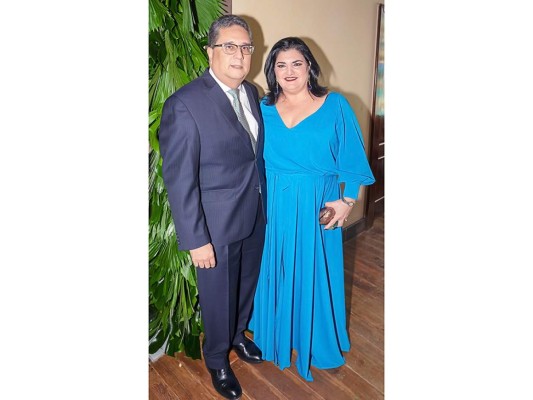 Jorge Rodríguez y Andrea Gabrie se casan en Tela  