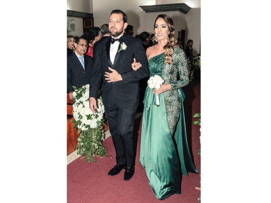 Gamal Nazar y Melanie Andonie celebran boda religiosa