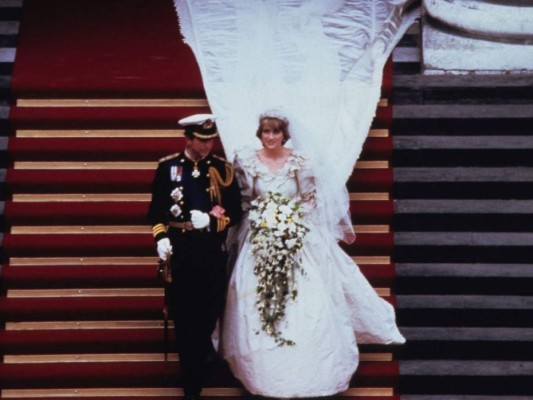 ¡Datos curiosos del vestido de boda de la princesa Diana!