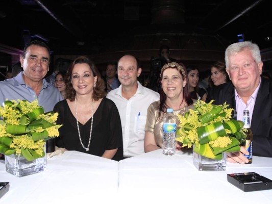 Alegre despedida para Boyce Lloyd  