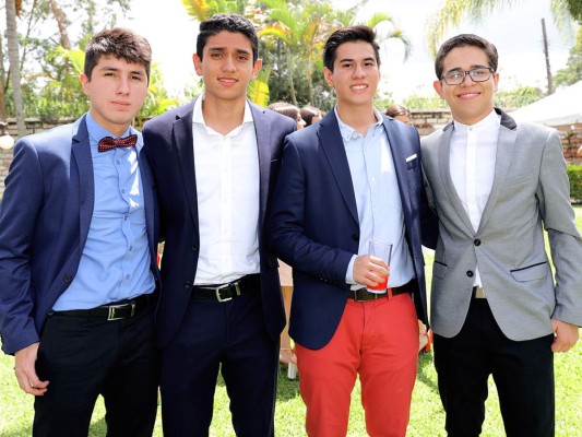 Los Seniors 2019 de la Dowal School celebraron su tradicional Almuerzo