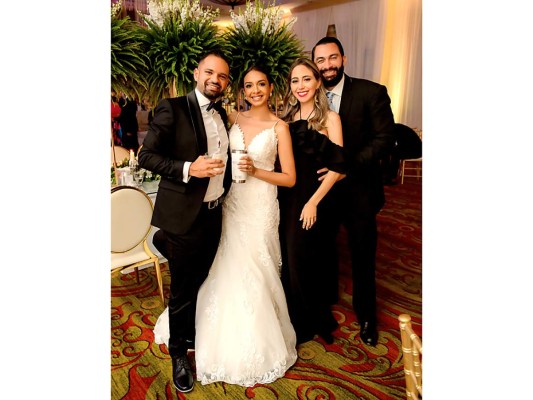 La boda de Henry Mauricio Soliman y Victoria Alejandra Valladares