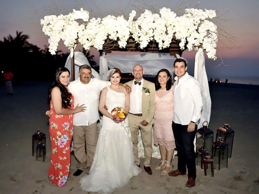 La boda de Xenia Navas y Roberto Palma